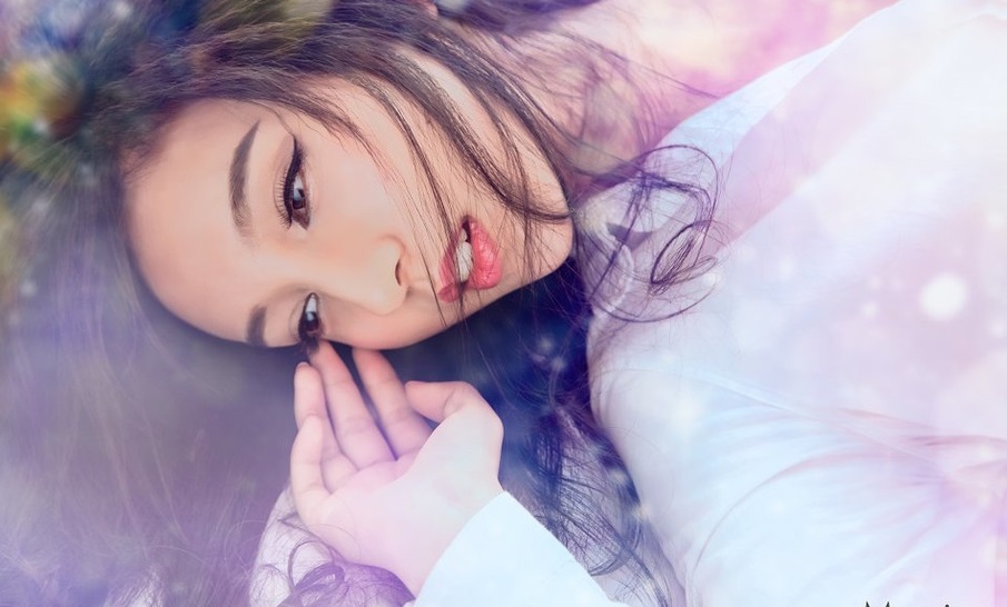 勉强的说,我是快乐的