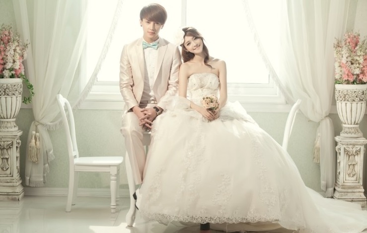 昨夜，我举行了婚礼